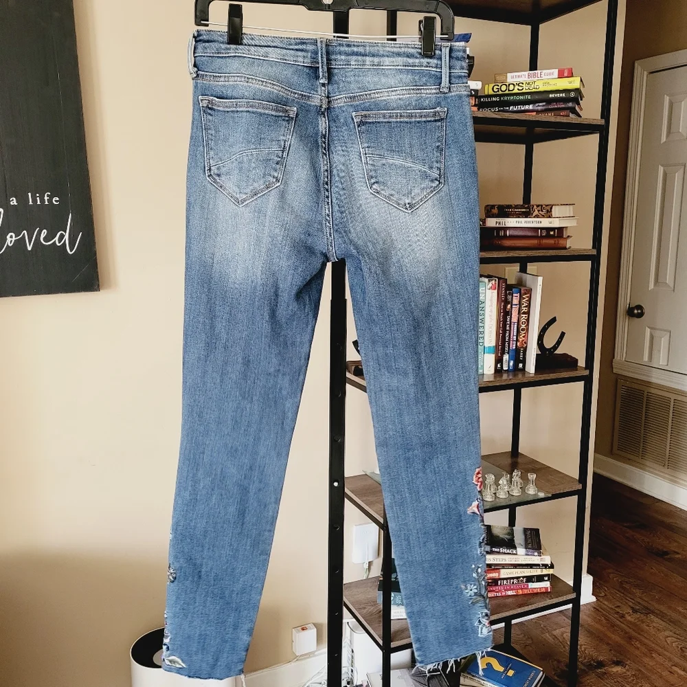 Driftwood Jeans Jackie Embroidered High Waisted Jeans Size 28 - Picture 2 of 5
